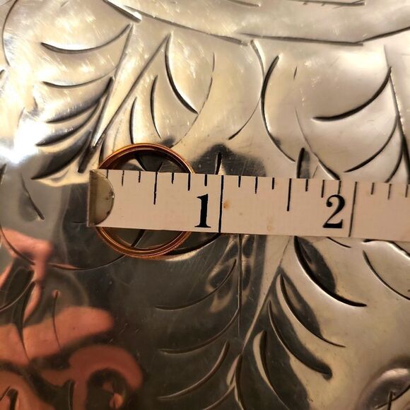 Rose gold blowin band ring NWT size 10 stainless steel ♥️ - Picture 4 of 5